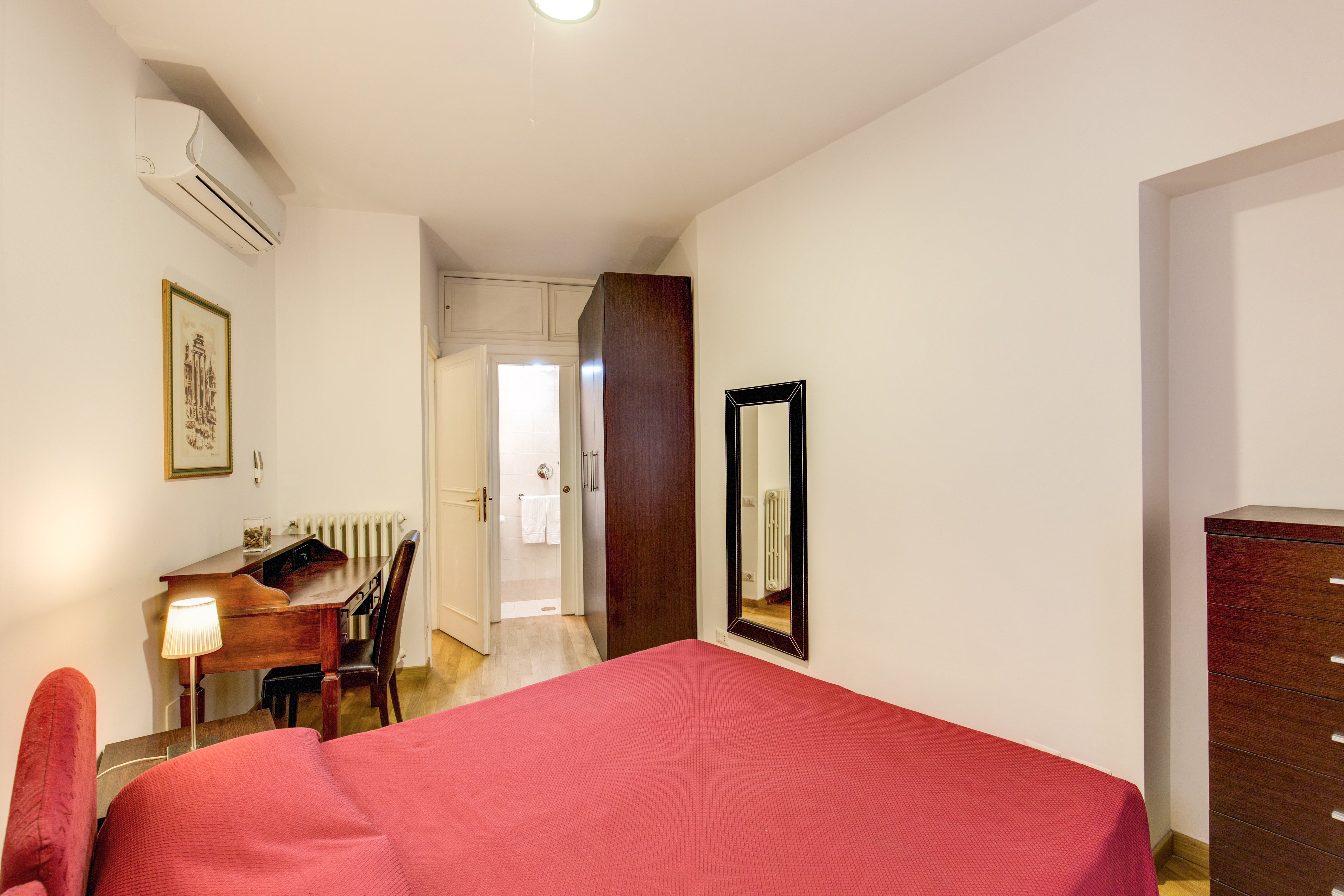 APOLLO APARTMENTS COLOSSEO 7/39