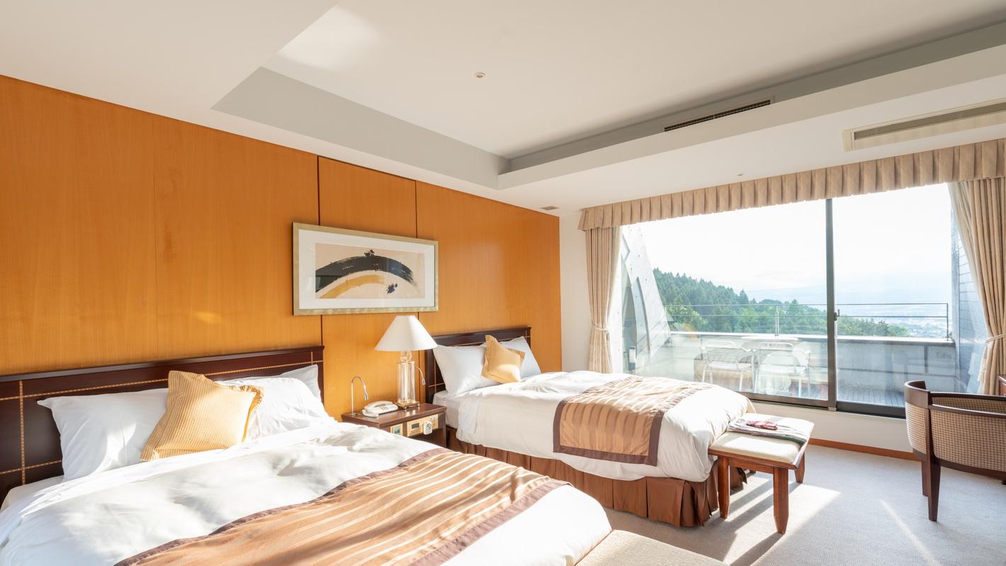 Main, Suite