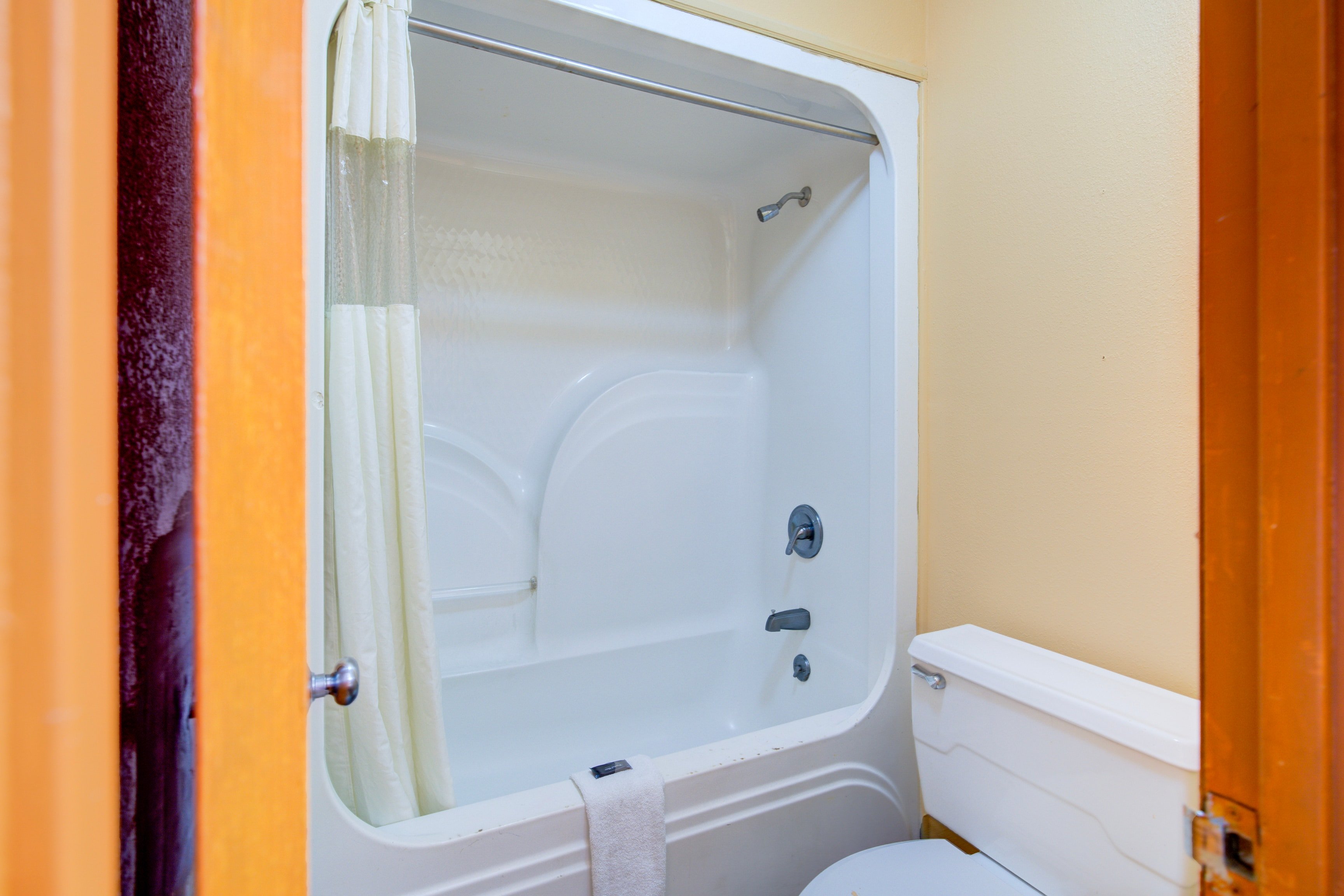 Hotel O Deluxe Inn Kingstree SC HWY 52 22/29