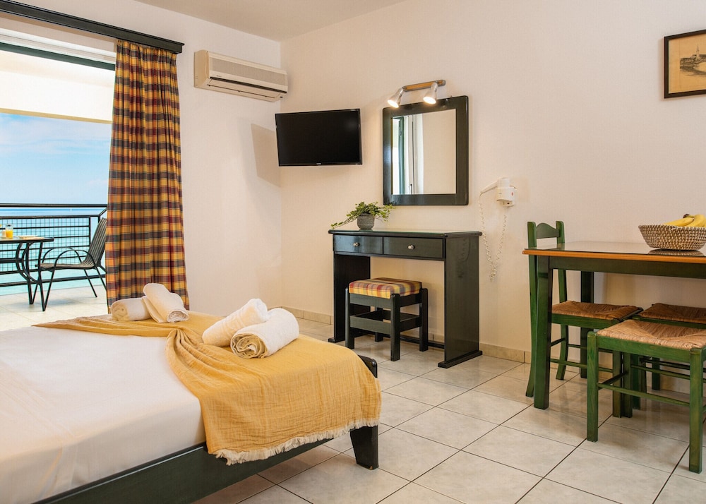Sea View Hotel 28/61