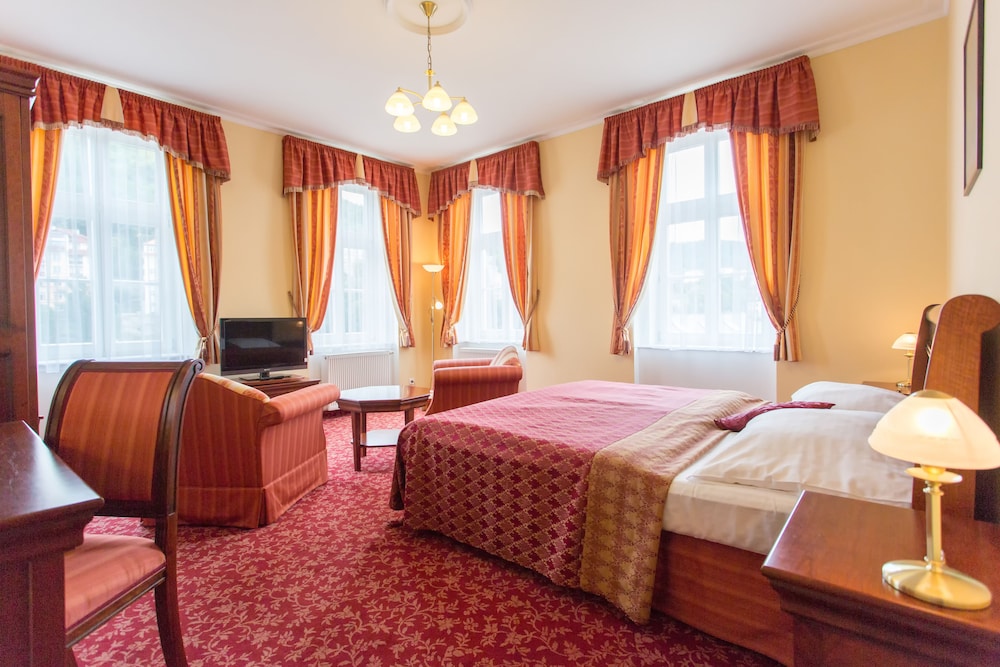 Ontario Hotel Garni 34/75
