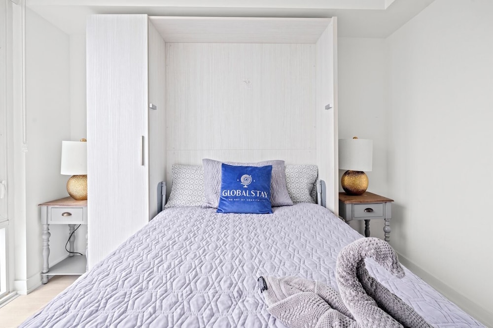 Teahouse Condos in Downtown Toronto 11/50
