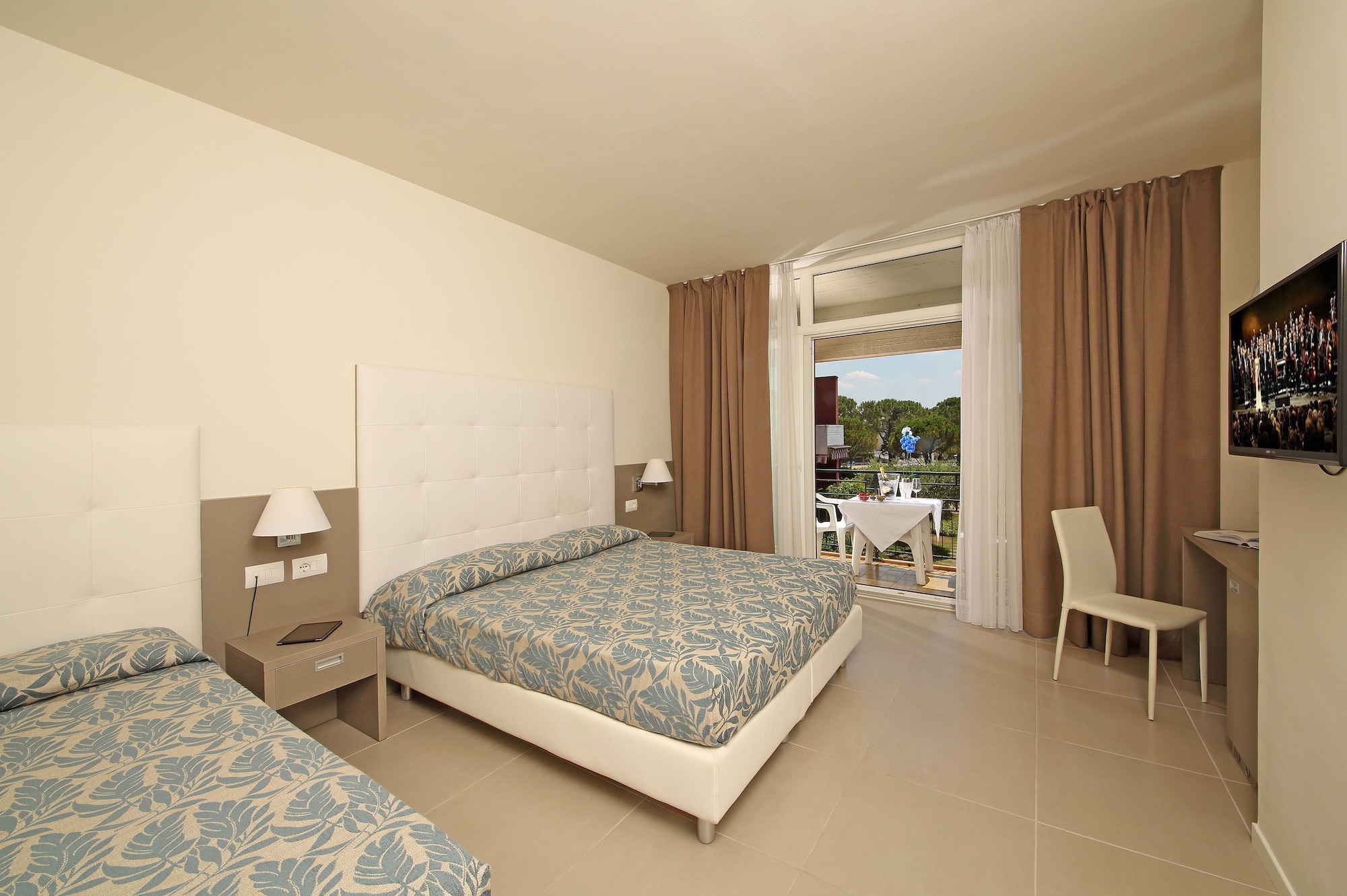 1 BEDROOM, DELUXE, APARTMENT