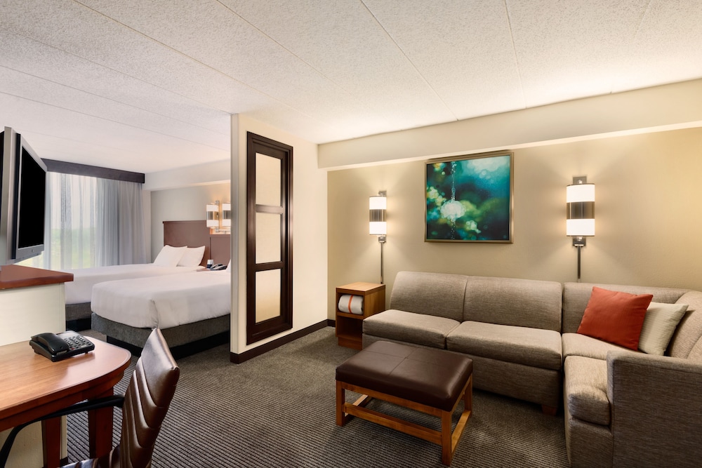 Hyatt Place Chicago/Hoffman Estates 24/48