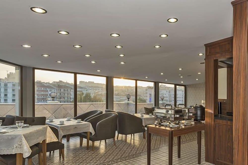Rayelin Hotel Old Town 44/50