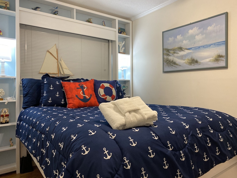 1 BEDROOM, VILLA, RESORT VIEW