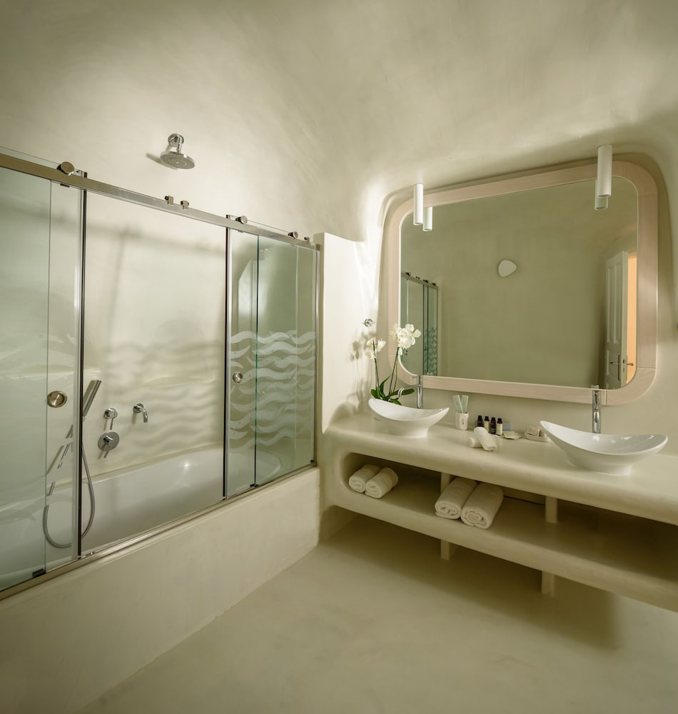 Thirea Suites and Studios - Adults Only 50/50