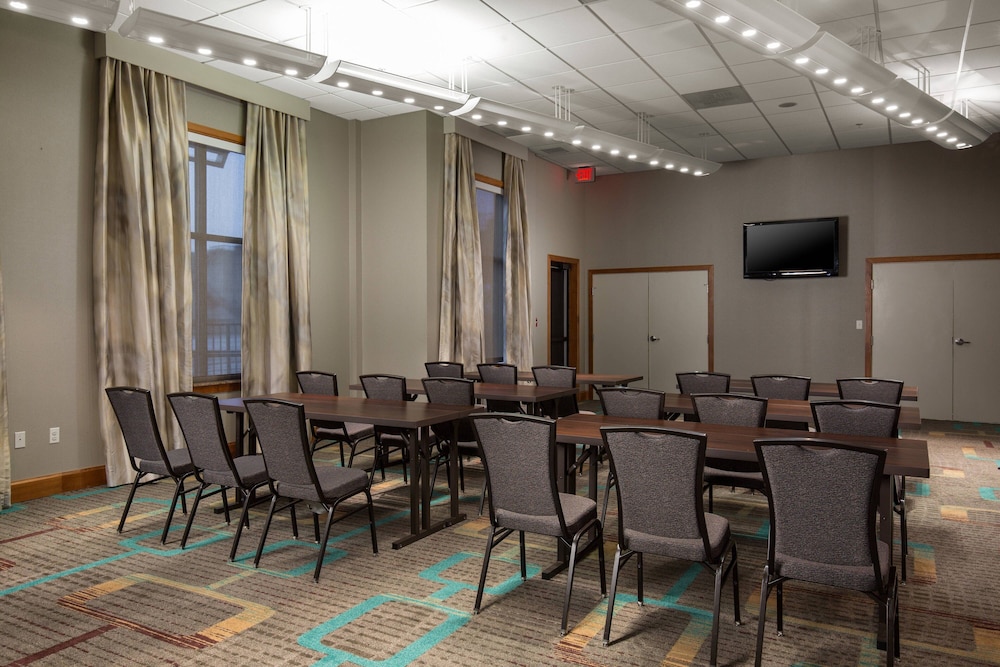 Residence Inn Springfield Old Keene Mill 42/42