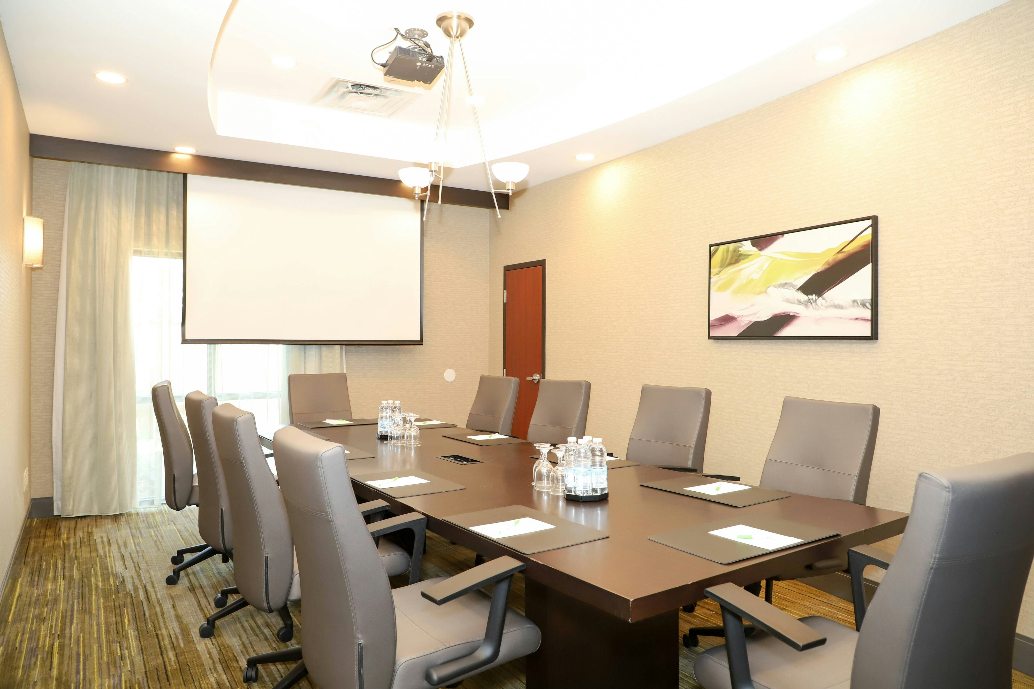 Courtyard By Marriott Toronto Brampton 37/43