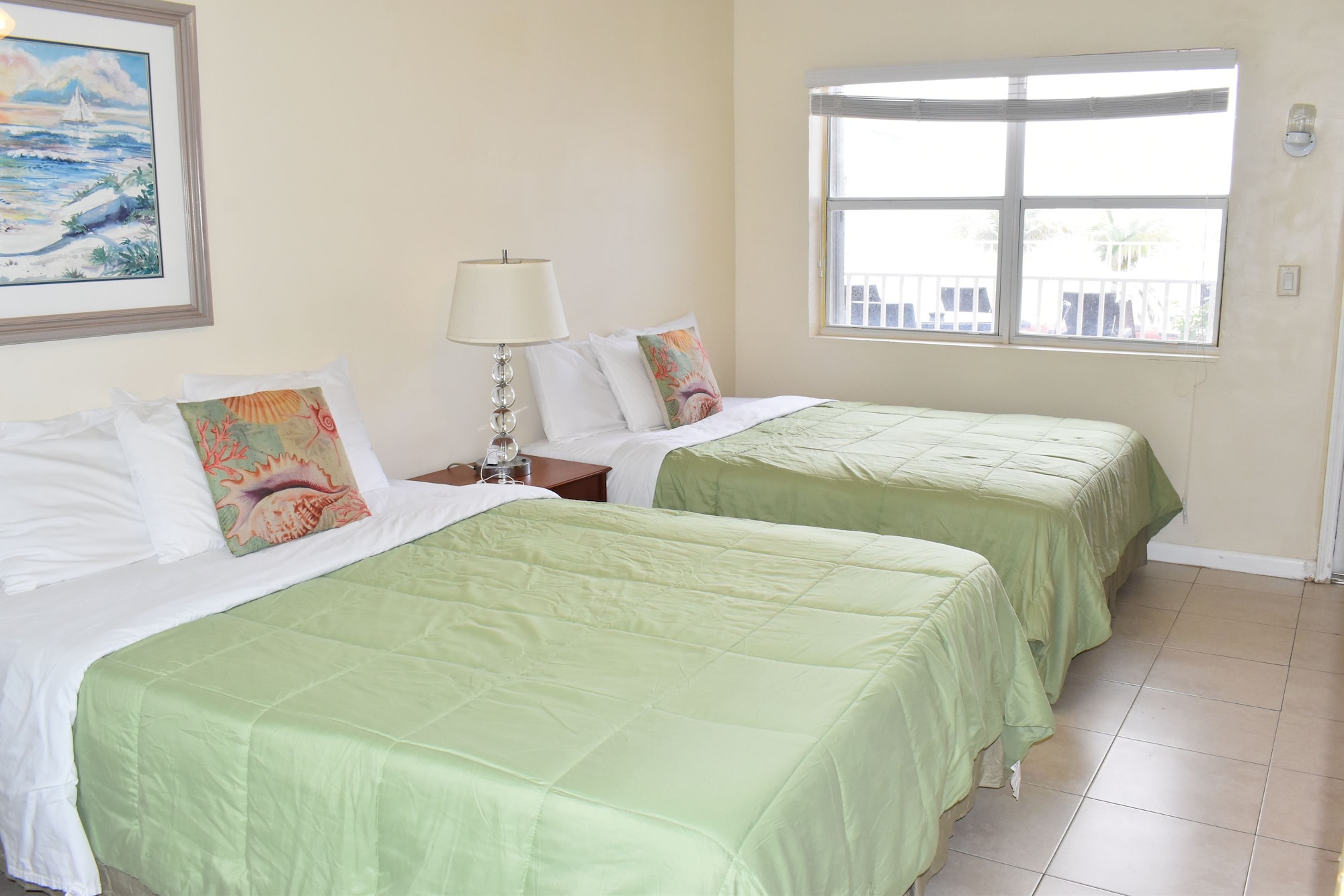 DELUXE, 2 QUEEN BEDS, OCEAN VIEW, KITCHENETTE