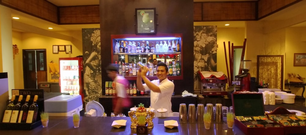ADHI JAYA HOTEL 39/56