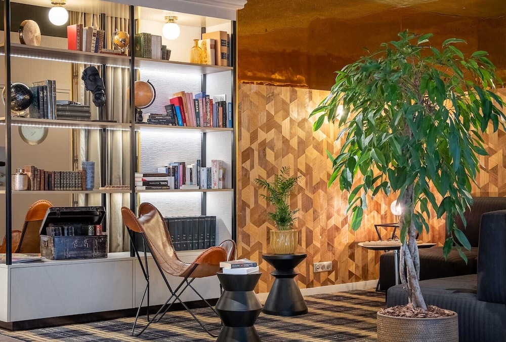 Mercure Paris Bercy Bibliotheque 5/65
