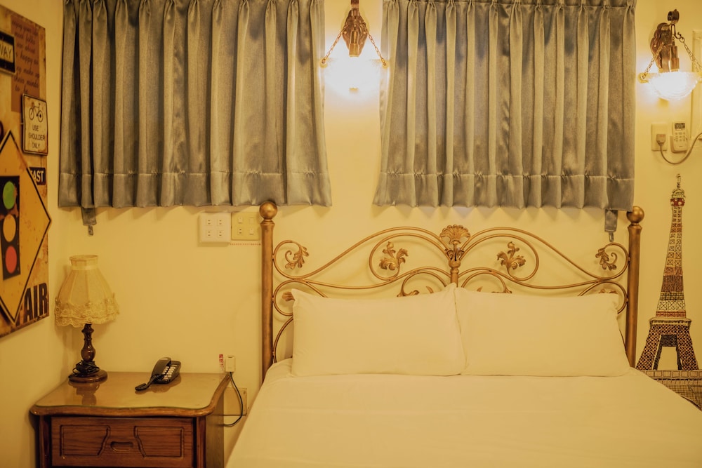 Shih Liang Hotel 12/50