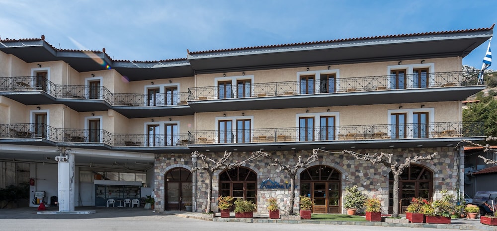 ARAHOVA INN 6/51