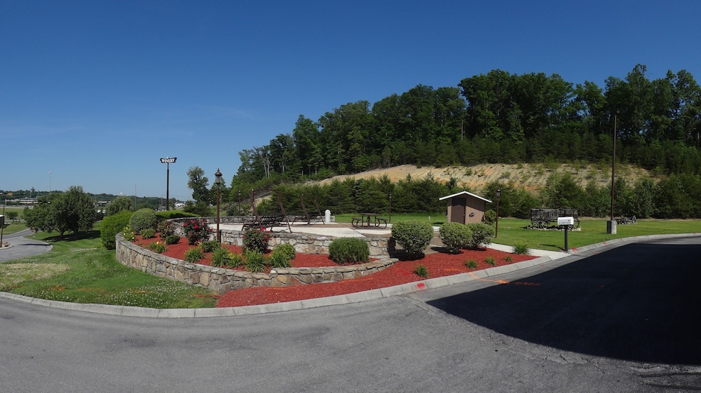 Quality Inn Kodak Sevierville 66/69