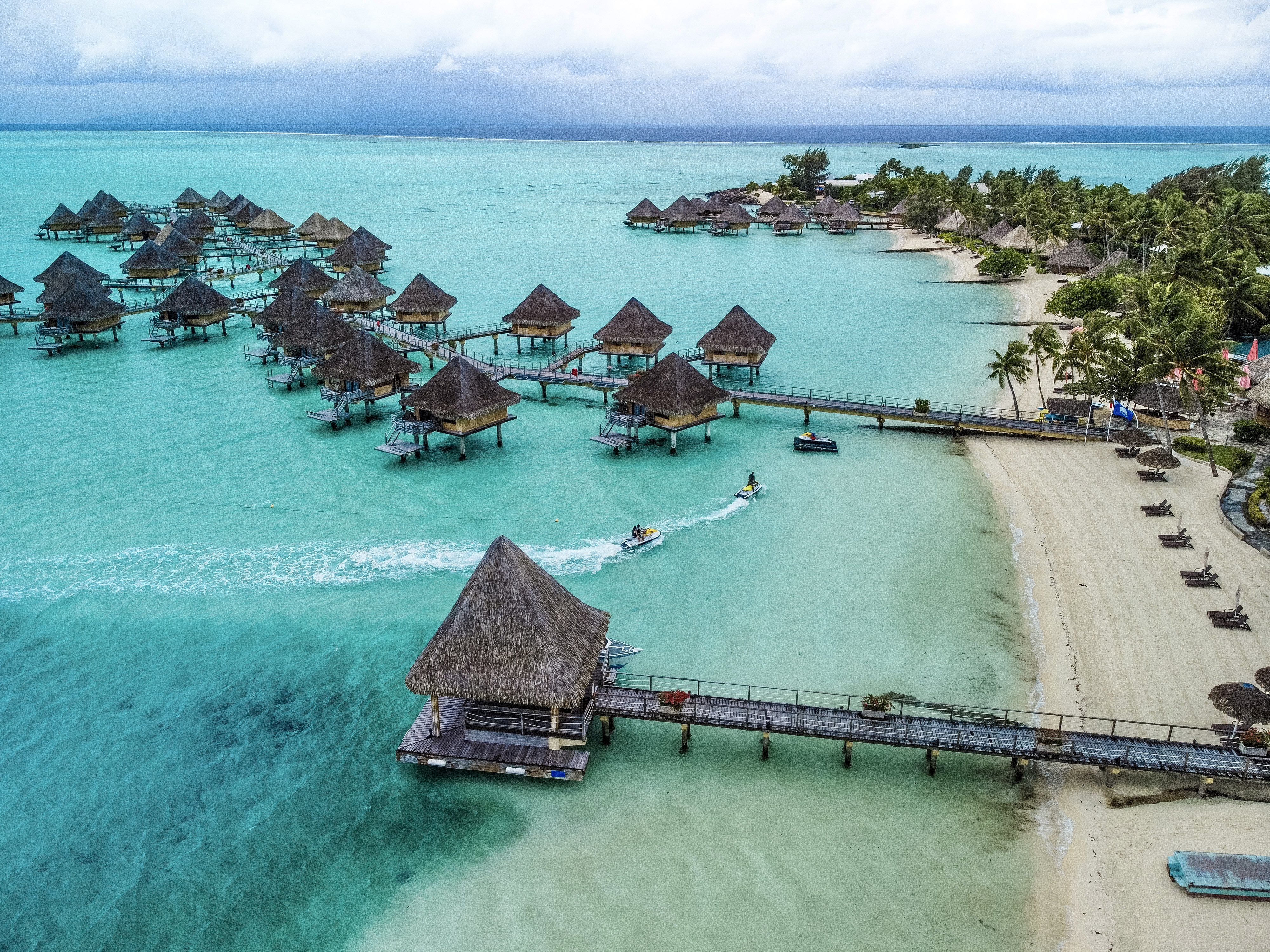 Intercontinental Bora Bora Le Moana Resort 75/81