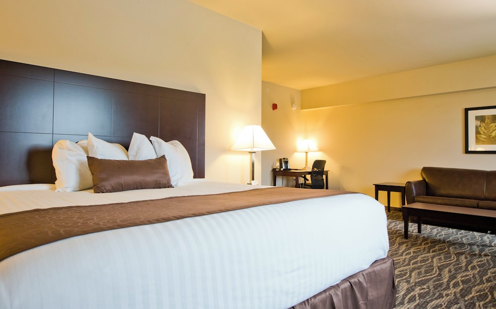Cobblestone Inn & Suites - Boone 10/50