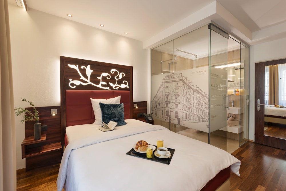 ROOM, SINGLE