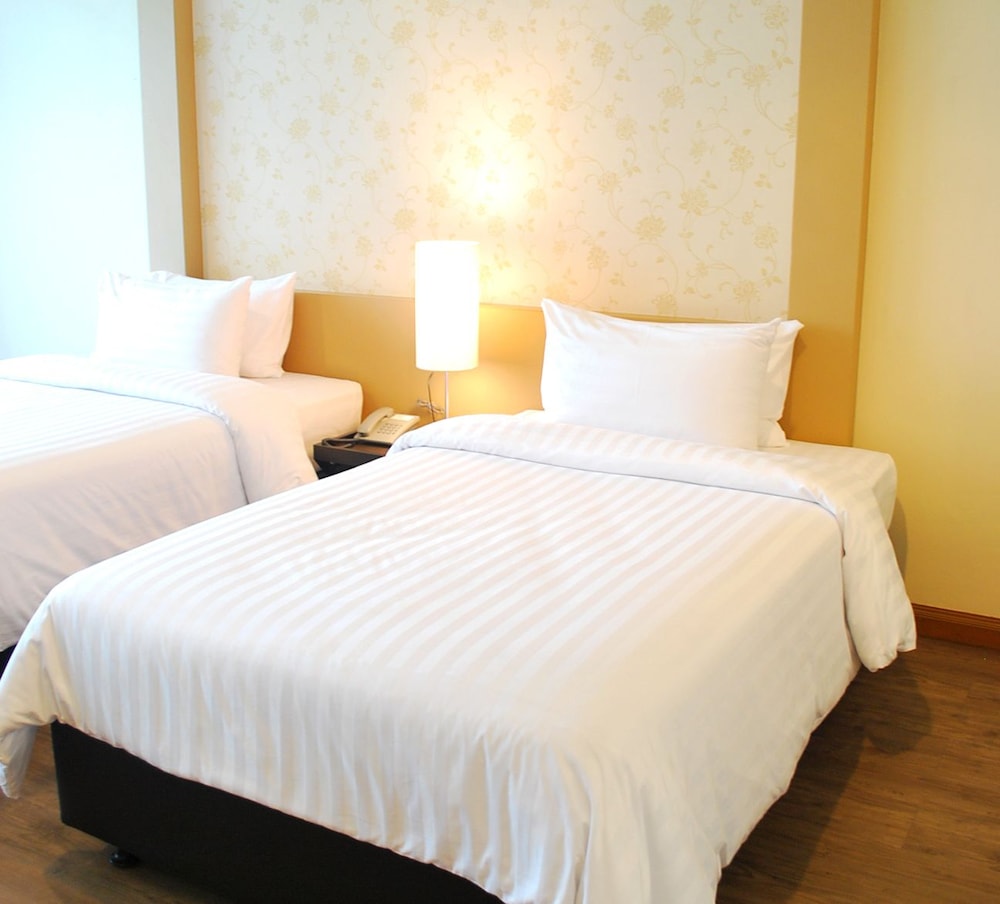 Deluxe, Twin Beds, Balcony