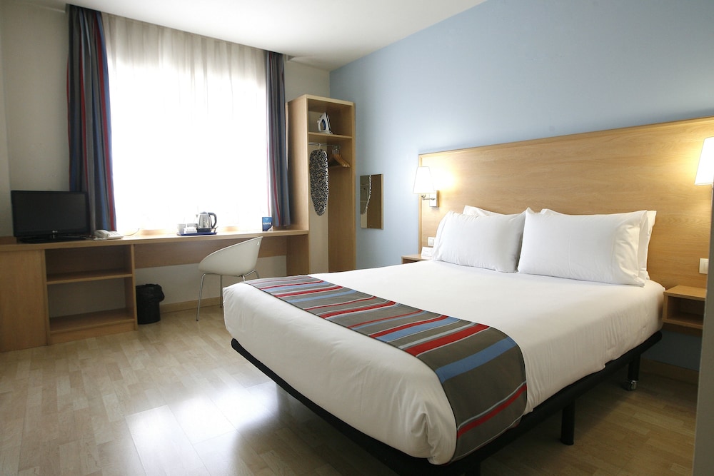 Travelodge Valencia Aeropuerto Hotel 18/48