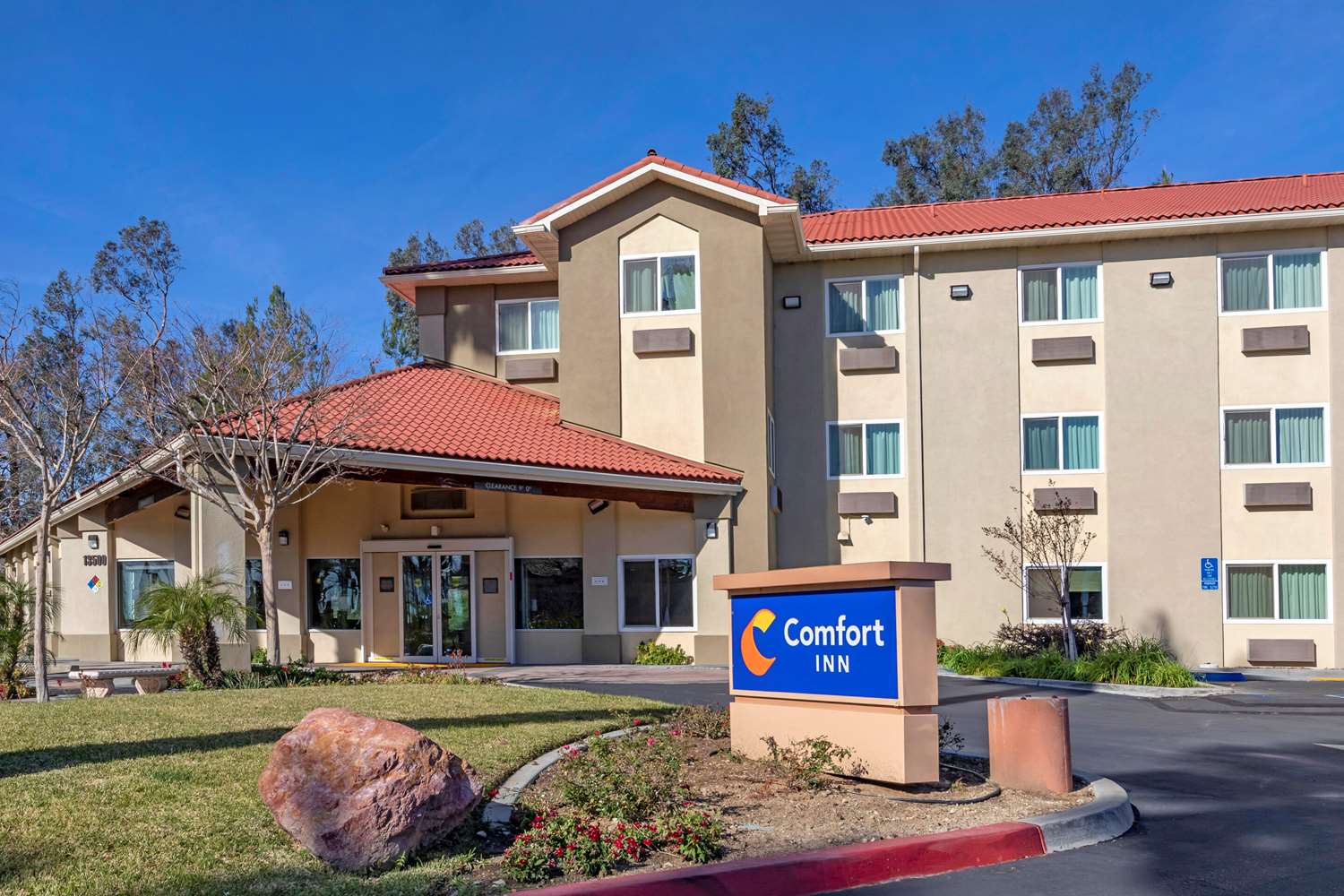 Comfort Inn Fontana, CA 2/26