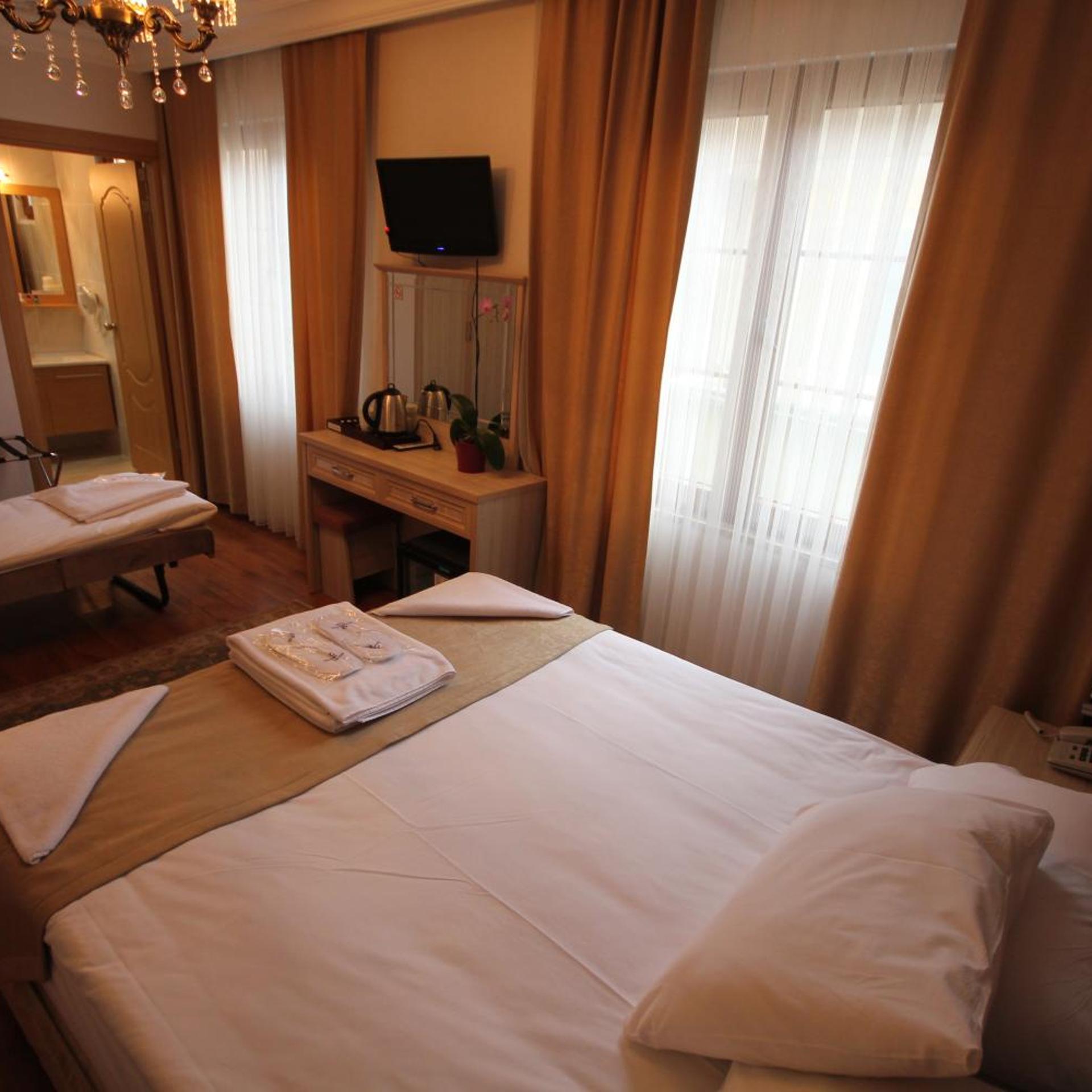 Room, Double Bed, with Extra Bed