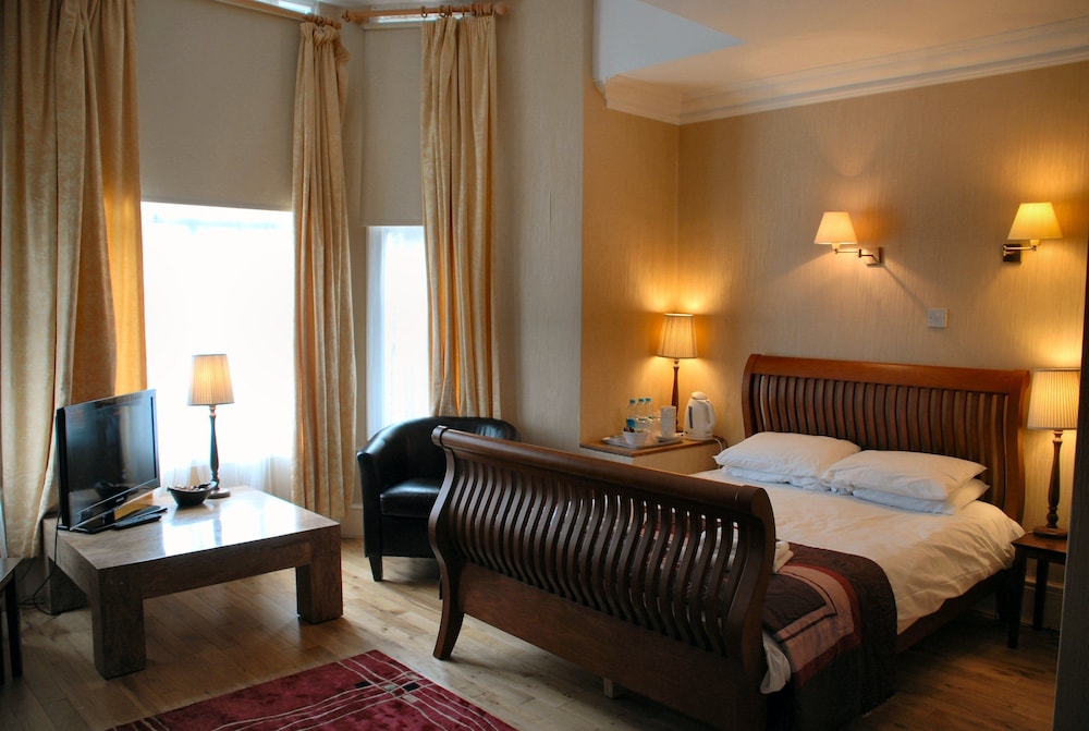 Beech Mount Hotel 10/44