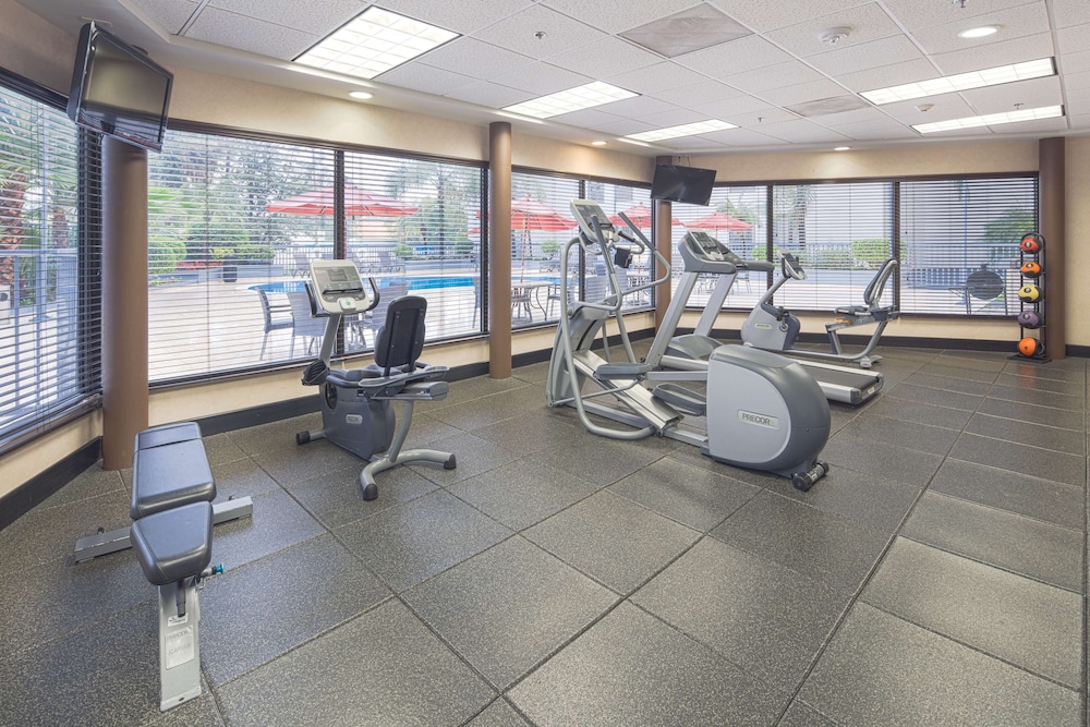 Hampton Inn by Hilton Monterrey Galerias Obispado 24/72