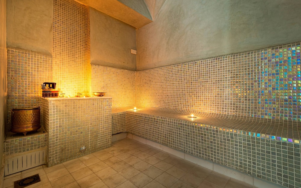 Medina Gardens - Adult only 36/73
