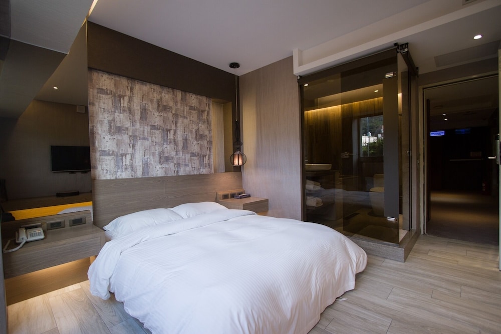 JBG Hot Spring Resort Hotel 26/64