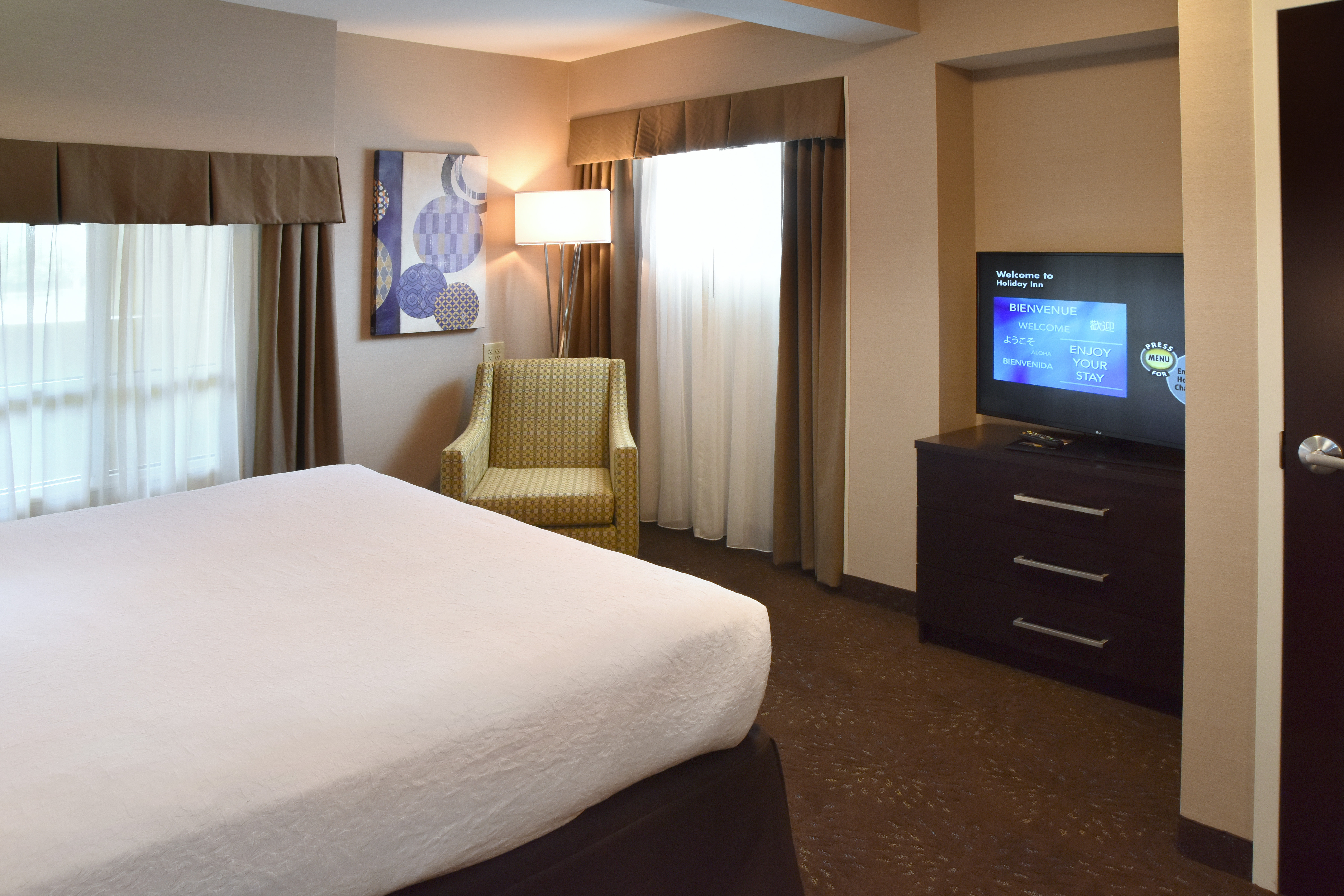 Holiday Inn Canton (Belden Village) 23/72