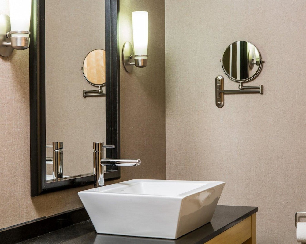 SpringHill Suites by Marriott Appleton 7/45