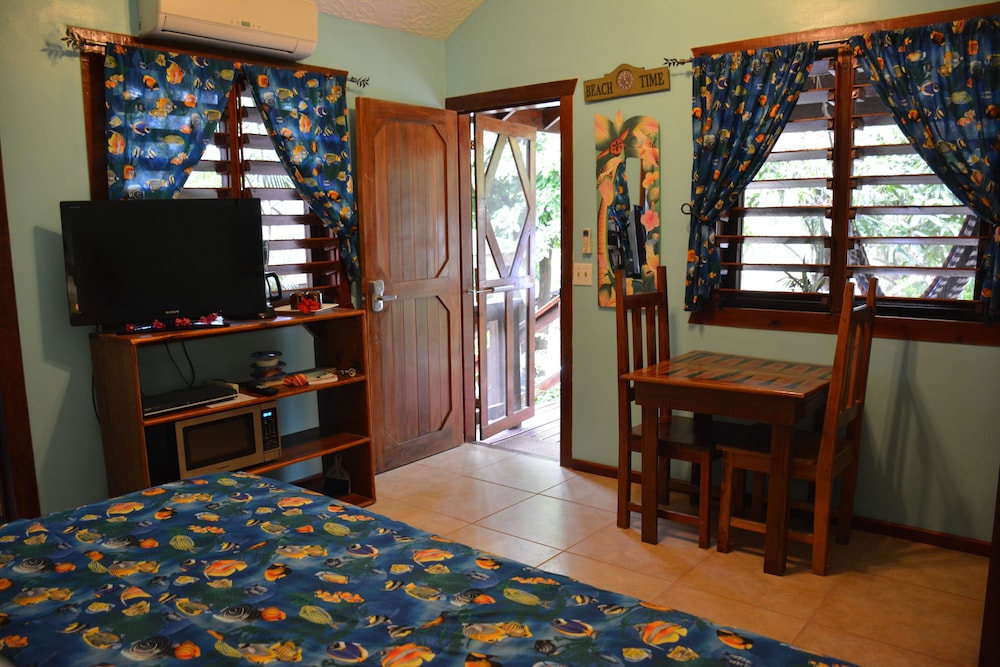 West Bay Lodge 7/72
