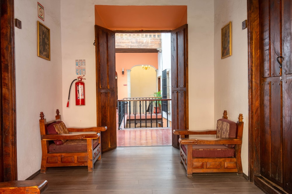 Hosteria Del Frayle 48/69