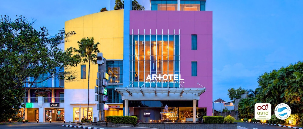 ARTOTEL TS Suites Surabaya in SURABAYA