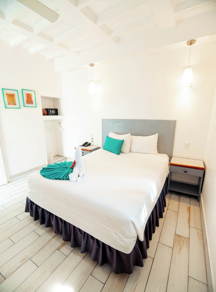 Hotel Casa Turquesa 34/73