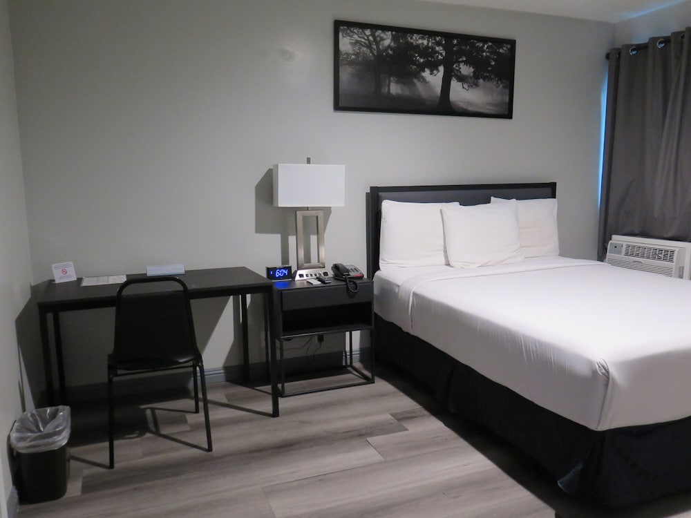 DTLA Hotel 16/30