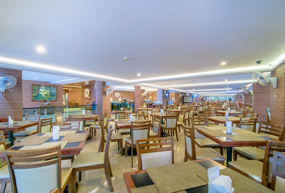 Golden Beach Cha Am Hotel 31/50