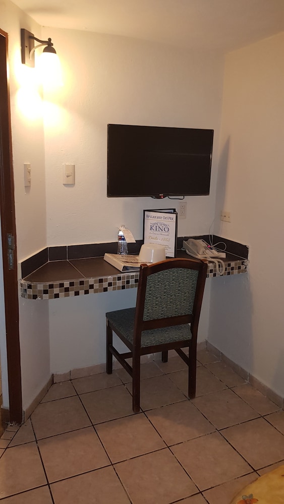 Hotel Suites Kino 57/73
