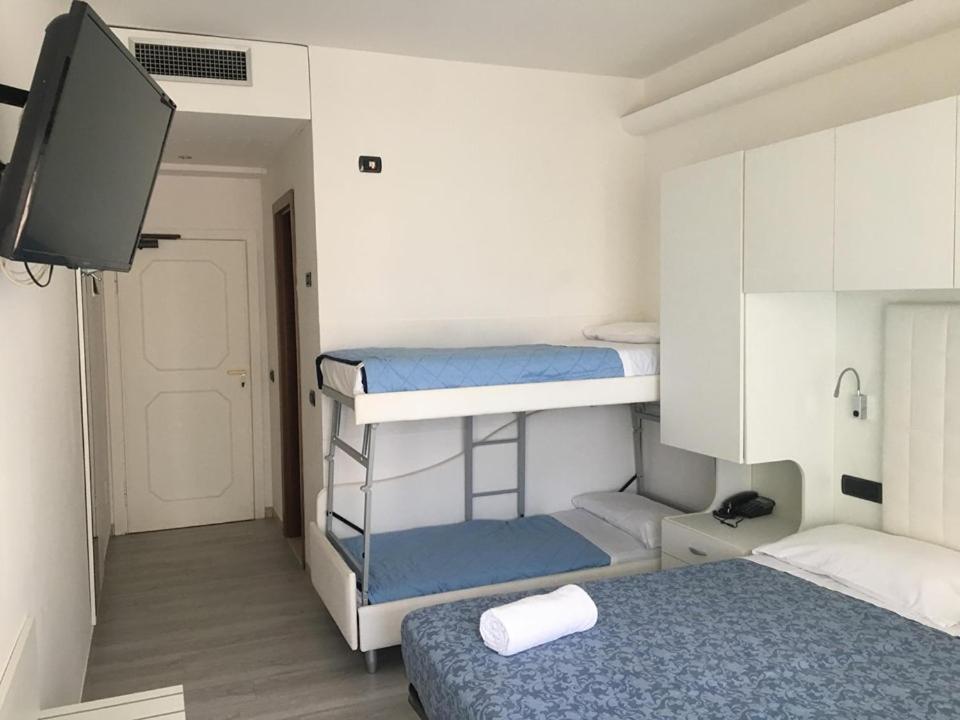 Hotel Saint Tropez Riccione 21/39