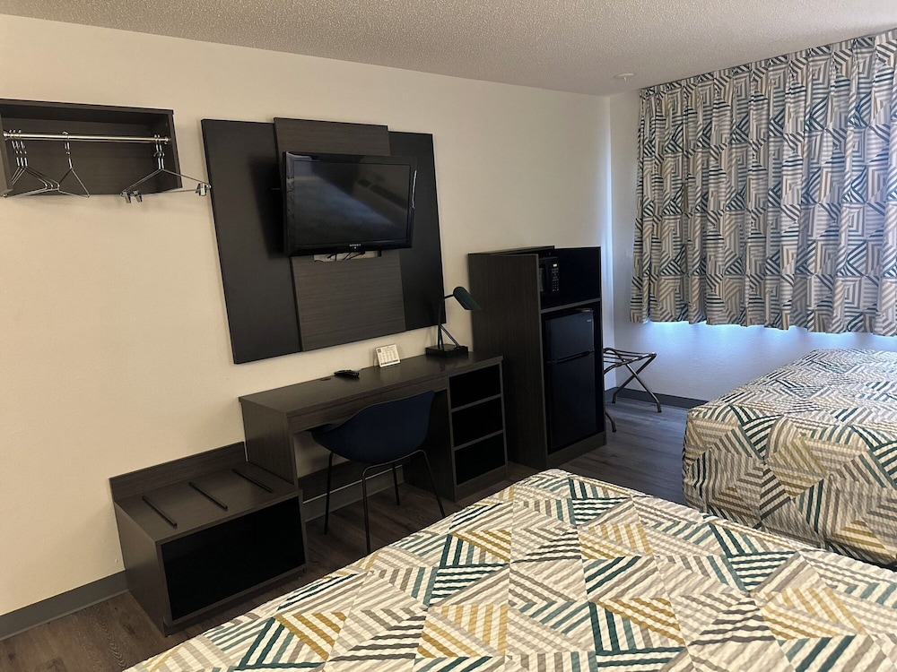 Motel6 Wisconsin Rapids Wi 42/54