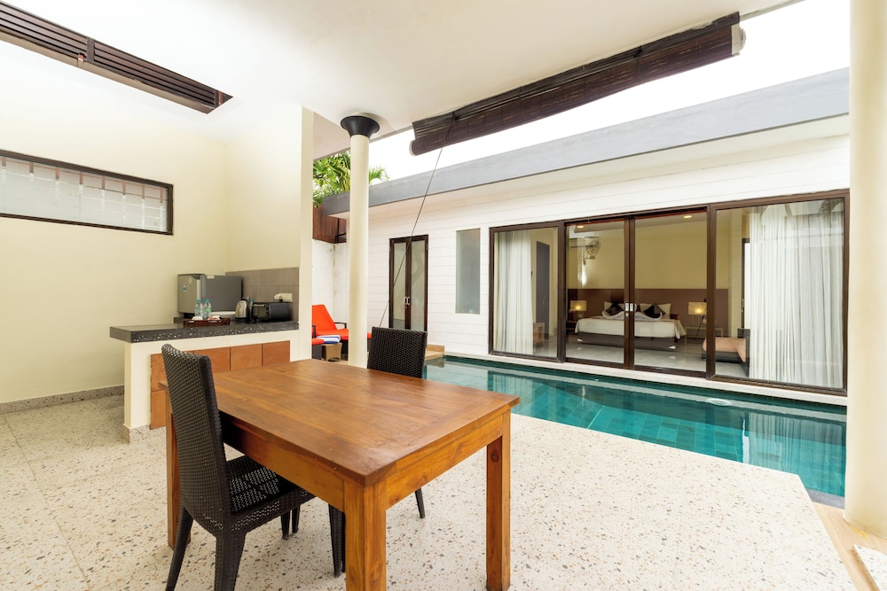 Jays Villas Umalas 10/50