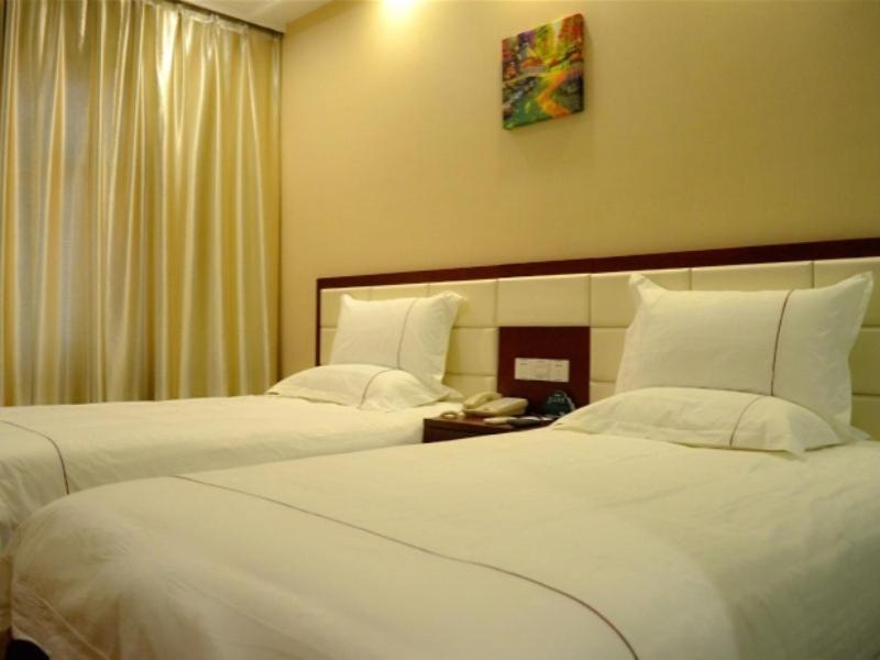 GreenTree Inn Shanxi Luliang Fengshan Road Central Park Express Hotel 5/48