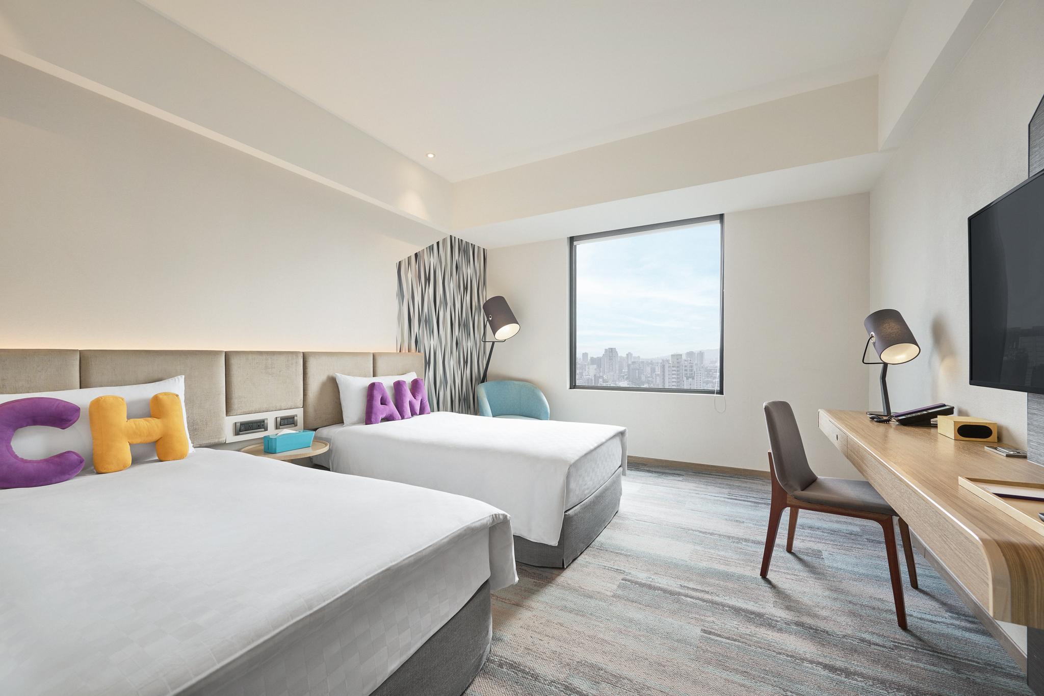 Standard, Twin Beds