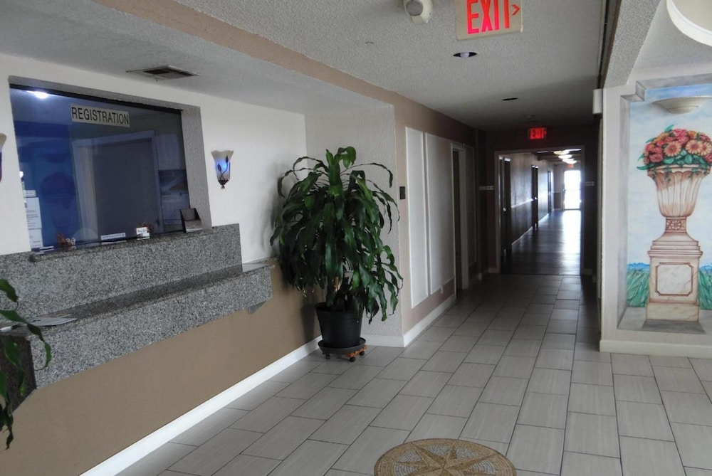 Regency Inn & Suites Houston East I 10 9/52
