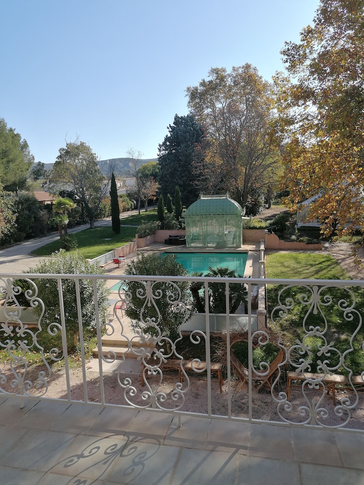 DOMAINE DE LA NERTHE- HOTEL PROVENCE MEDITERRANEE 43/50