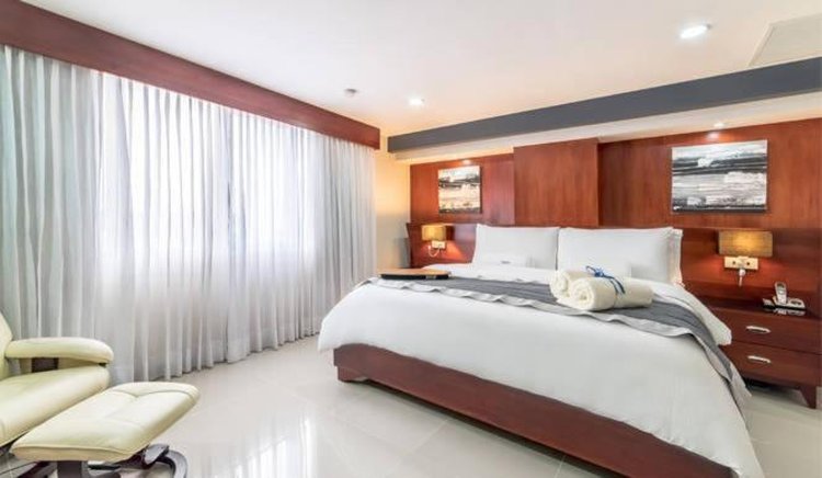 Hodelpa Gran Almirante Hotel & Casino 9/40