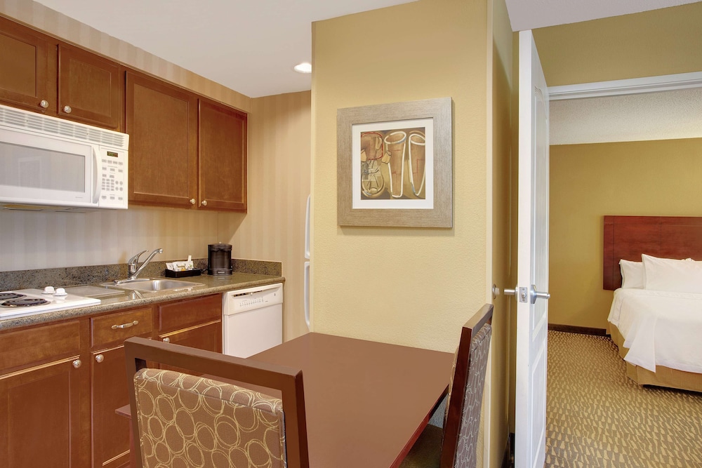 Homewood Suites By Hilton Tampa-Brandon 15/43