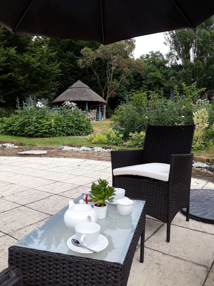 Stoneleigh Barn Bed And Breakfast 11/25