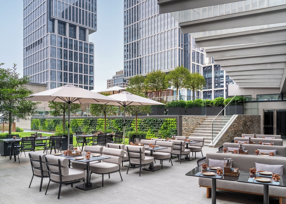 JEN Shenzhen Qianhai by Shangri-La 35/39